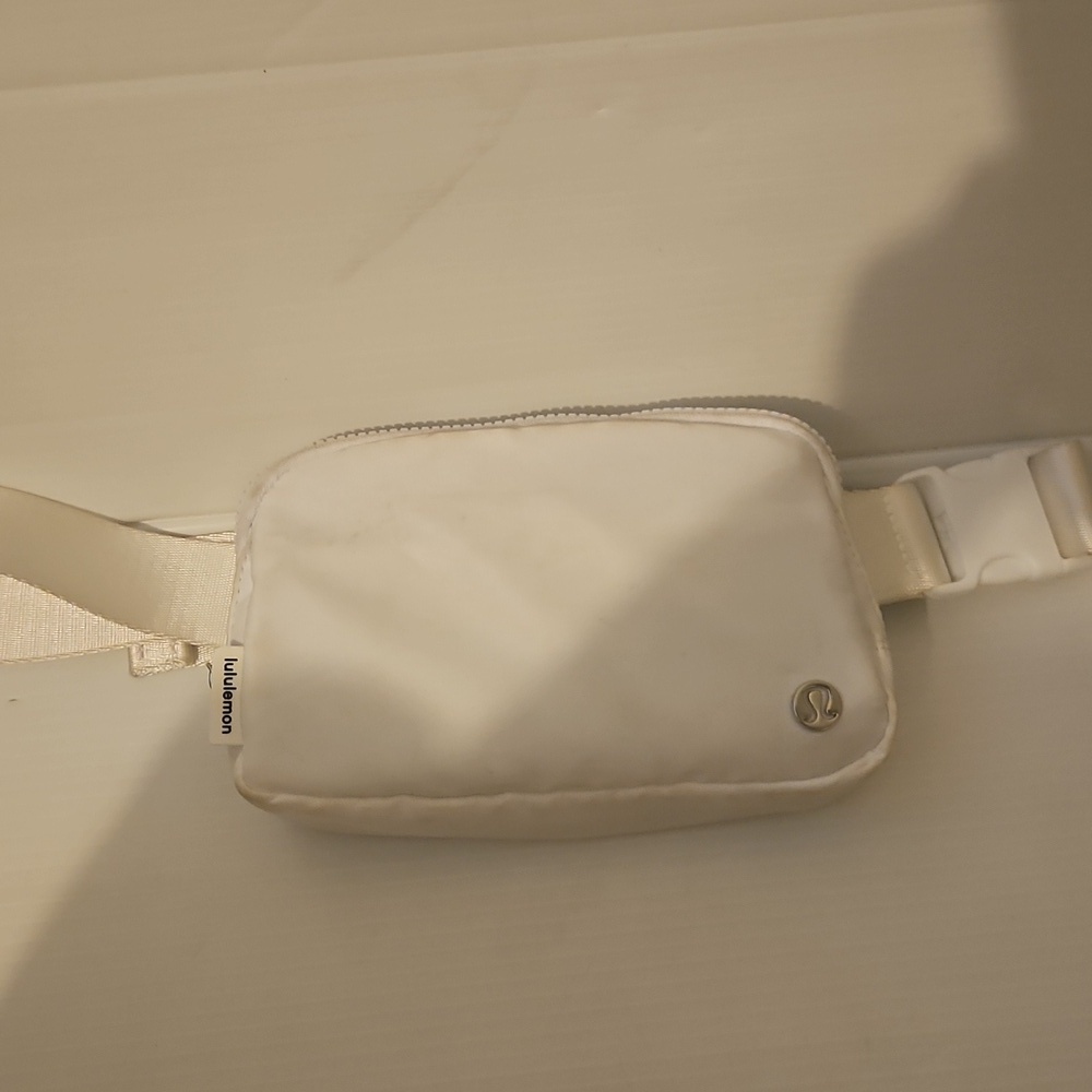 Lululemon White Belt Bag